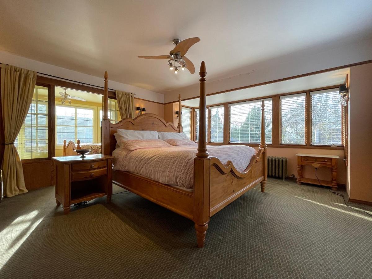 Cecil Bacon Manor Bed and Breakfast Seattle Eksteriør billede